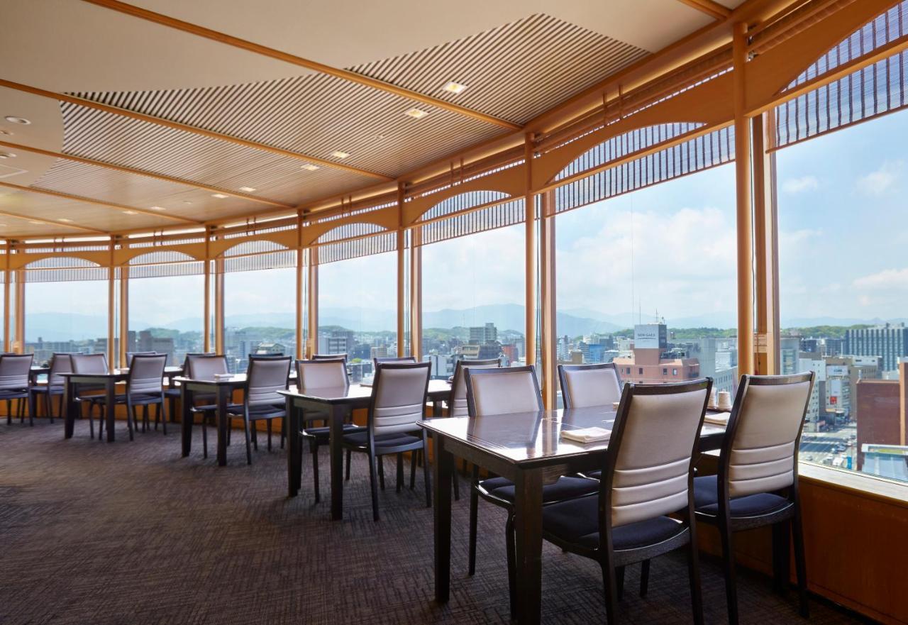 Hotel New Otani Hakata Fukuoka  Zewnętrze zdjęcie Club Lounge at Kansai International Airport