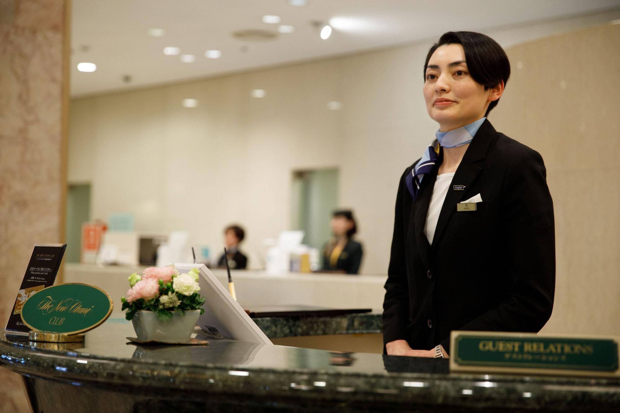 Hotel New Otani Hakata Fukuoka  Zewnętrze zdjęcie A hotel concierge in Seoul, South Korea