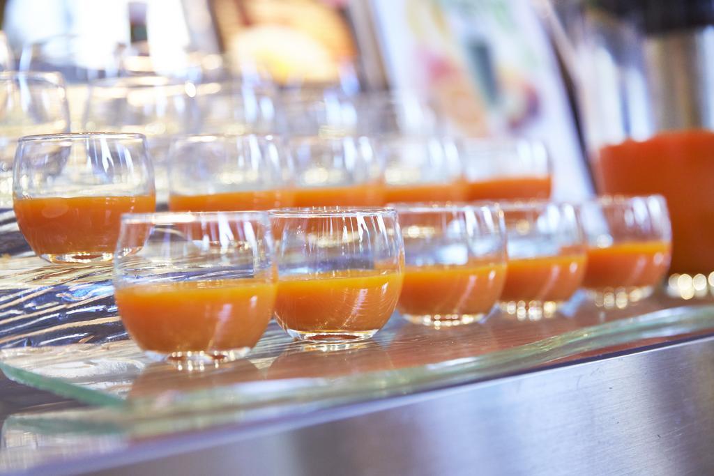 Hotel New Otani Hakata Fukuoka  Zewnętrze zdjęcie Carrot juice